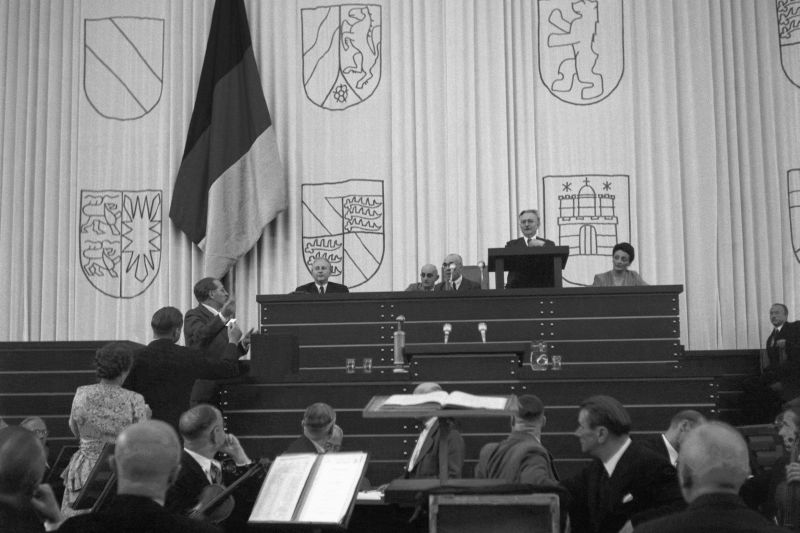 Paul Löbe at the constituent session of the German Bundestag 1949